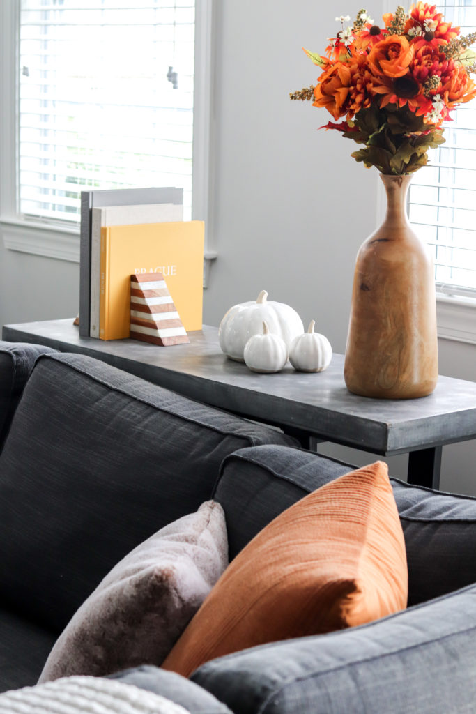 Simple & Neutral(ish) Fall Décor - kaitlynhparker.com