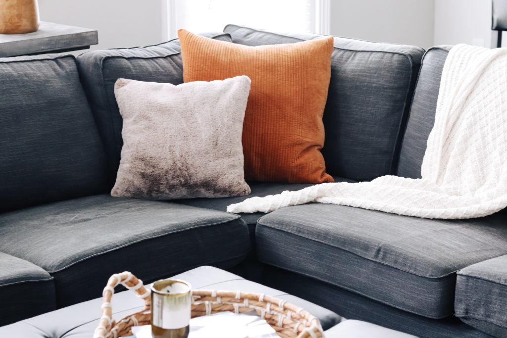 Simple & Neutral(ish) Fall Décor - kaitlynhparker.com